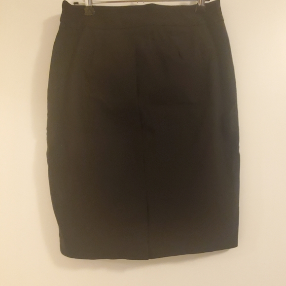 Black pencil skirt - Picture 2 of 4